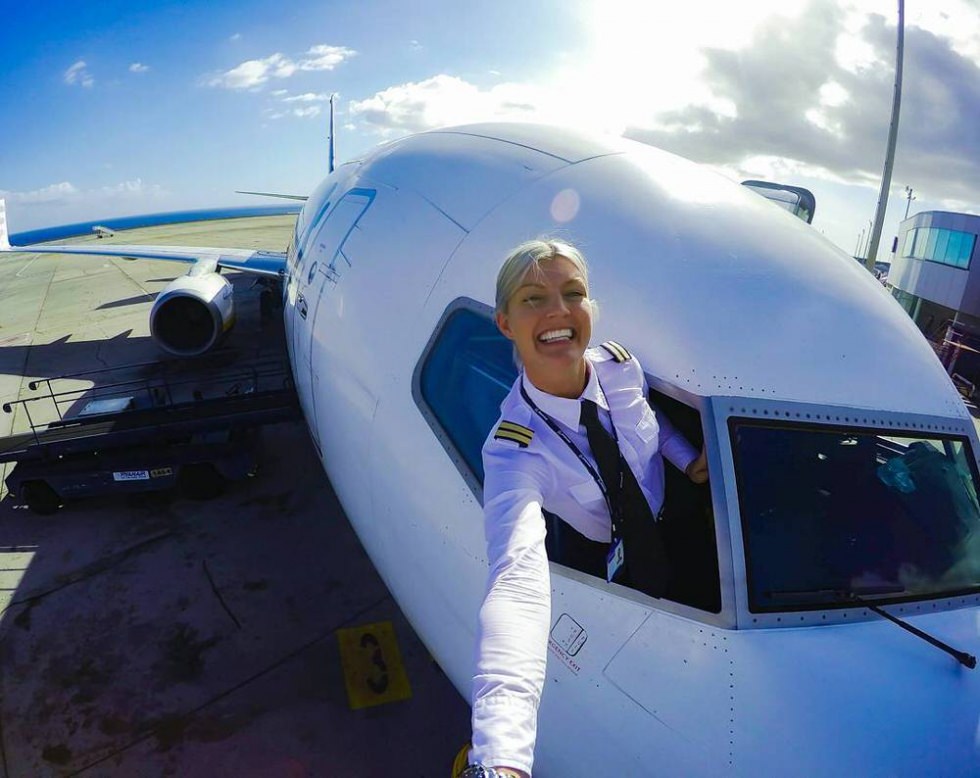 this ryanair pilot takes the best selfies places to see in your