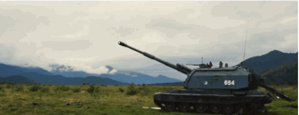 these mesmerising gifs show russian artillery being fired medium