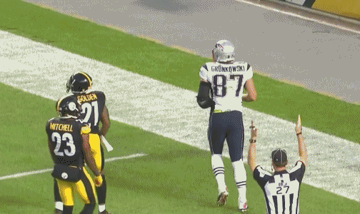 rob gronkowski capped off a td with a rare nfl approved medium