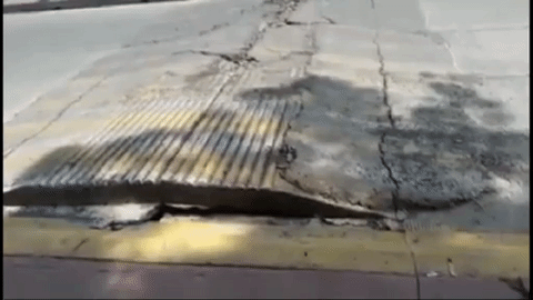 street breathing in mexico during the earthquake gifs medium