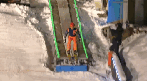 take a terrifying virtual ride on the snowboarding course medium