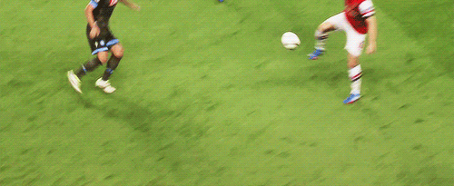 gif ramsey ozil and giroud foot chest and knee medium