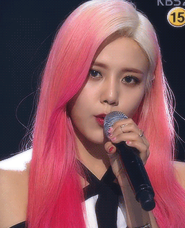 hyejeong s pink hair celebrity photos onehallyu medium