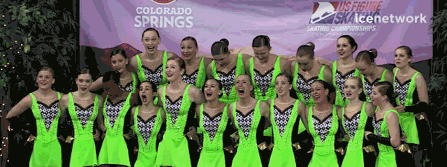 i can t stop watching these synchronized skaters freak the medium