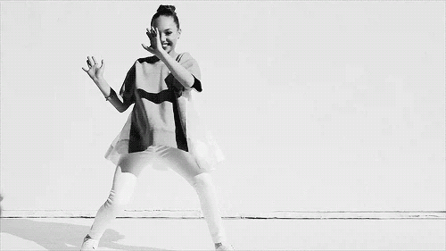 12 maddie ziegler dancing gifs that will inspire you more than any medium