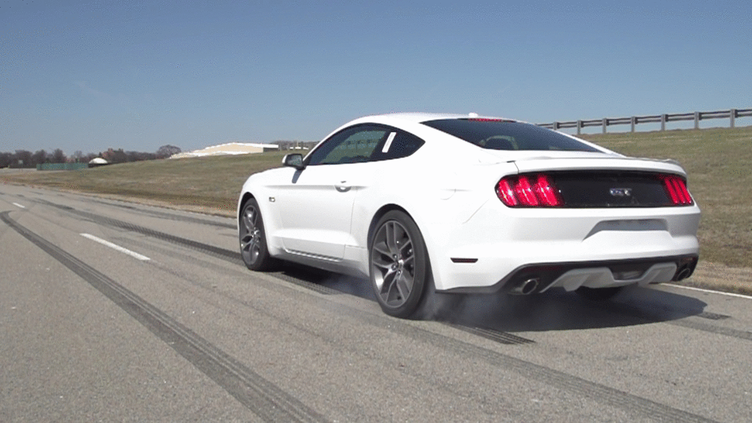 cinemagraph of the mustang gt burnout using line lock 2016 2017 medium