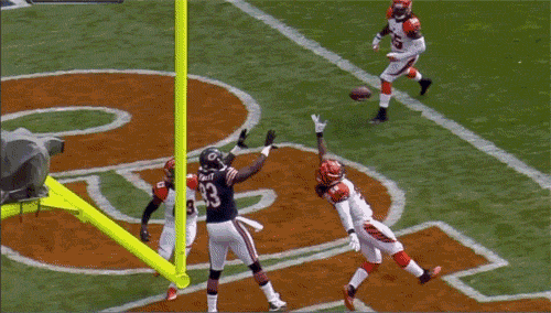 get chicago bears gif find share on giphy medium