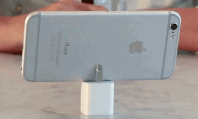 cycloramic for iphone 6 turns your charger into a panorama machine medium