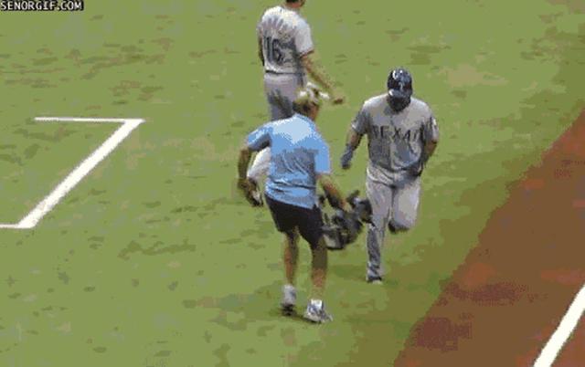 30 gifs of baseball s biggest bloopers sports illustrated funny soccer fight gif medium