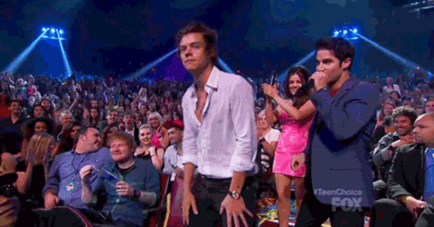 https://cdn.lowgif.com/small/01f33df4b6af095d-harry-styles-twerking-gif-one-direction-singer-at-teen.gif
