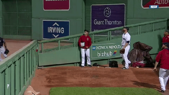https://cdn.lowgif.com/small/3a32806e116c9ca3-austin-jackson-flips-into-the-bullpen-for-an-all-time-catch.gif