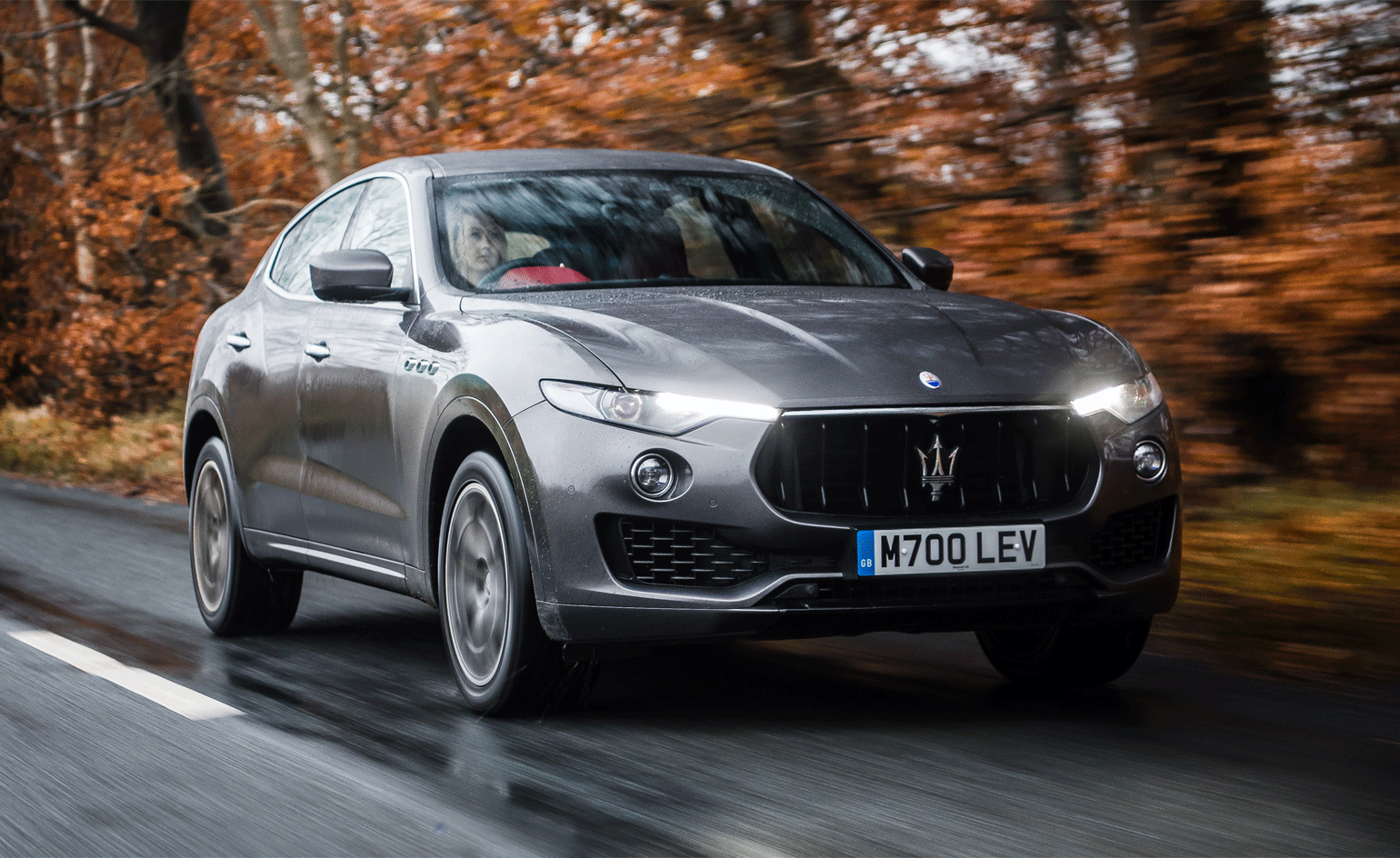 https://cdn.lowgif.com/small/87f25575c712a23c-peugeot-rediscovers-its-design-mojo-with-the-new-5008-peugeot.gif