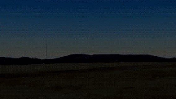 https://cdn.lowgif.com/small/9a0ec170b1cc46d8-this-is-how-the-moon-would-look-in-the-sky-if-it-were-a.gif