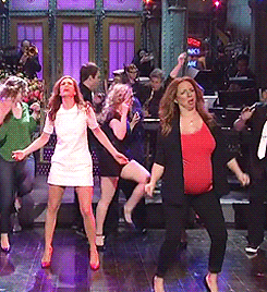 8 hilarious pregnancy dancing gifs that will amaze your eyeballs small