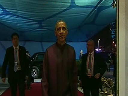 https://cdn.lowgif.com/small/f5667f3deb5f61e7-chinese-bloggers-disgusted-by-obama-chewing-gum-call-him.gif